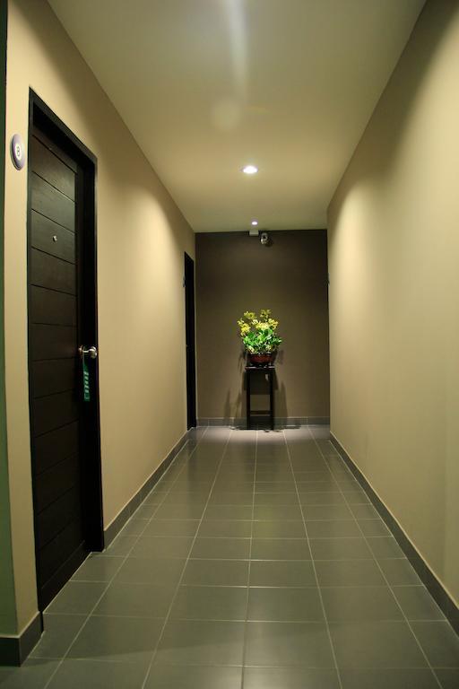 Shooters Guesthouse Pattaya Dış mekan fotoğraf
